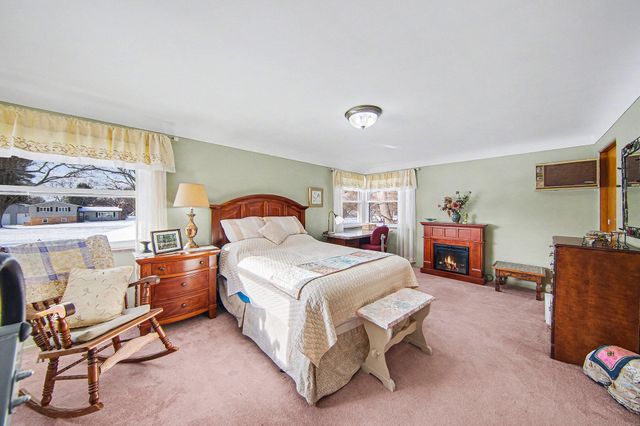 2175 Pioneer Drive, Jackson, MI 49201