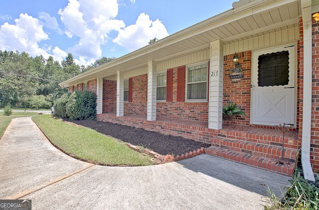 217 Ginger Cake Road, Fayetteville, GA 30214