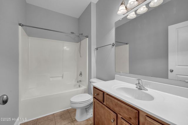 6034 Banded Tulip Drive, Wilmington, NC 28412