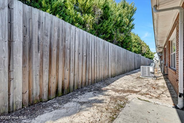 6034 Banded Tulip Drive, Wilmington, NC 28412