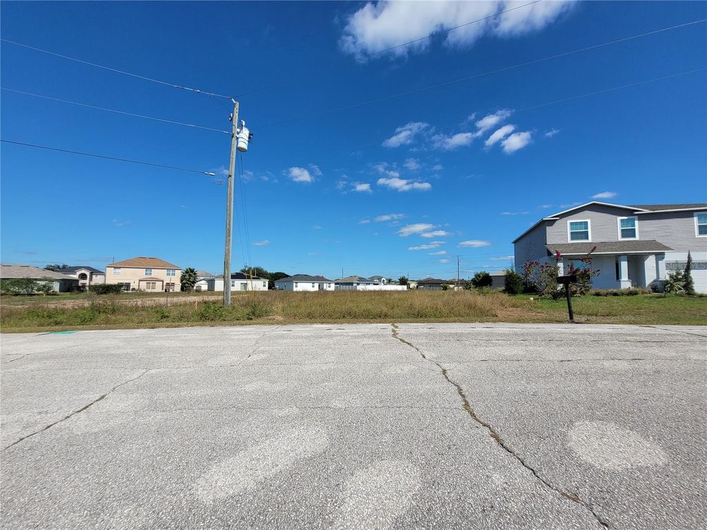 2233 PECOS COURT, Kissimmee, FL 34759