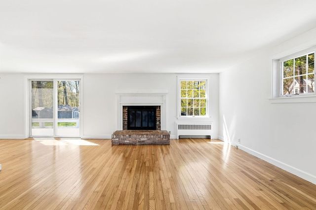 11 Duncan Dr, Norwell, MA 02061