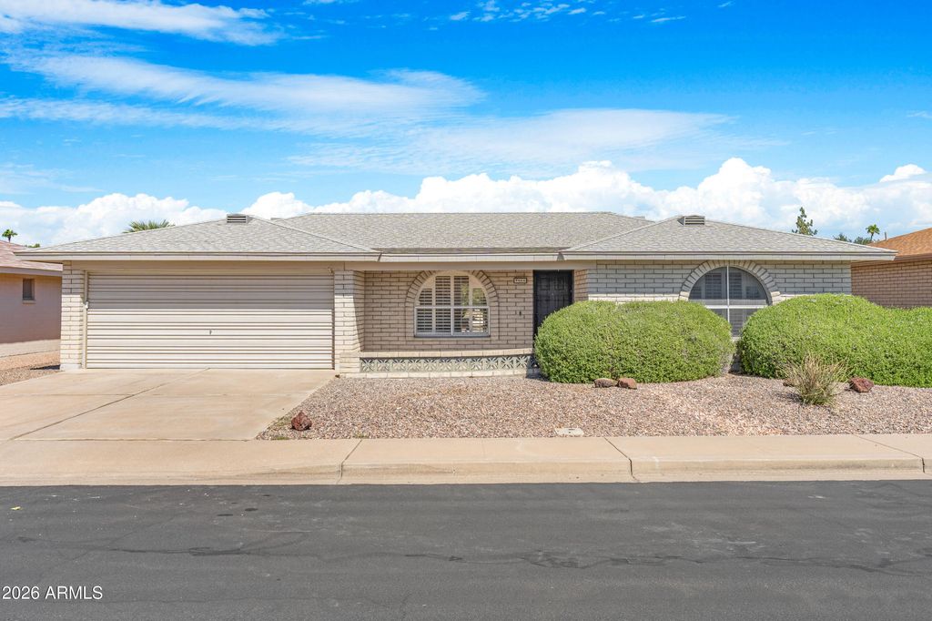 7906 E KIOWA Avenue, Mesa, AZ 85209
