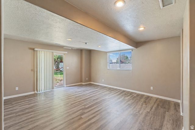 595 N BANBURY CIR, North Salt Lake, UT 84054