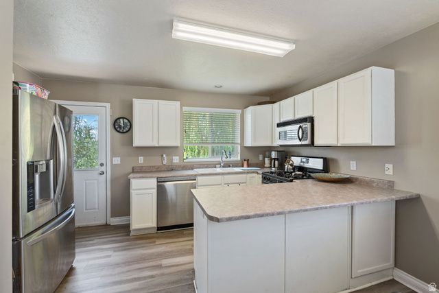 595 N BANBURY CIR, North Salt Lake, UT 84054