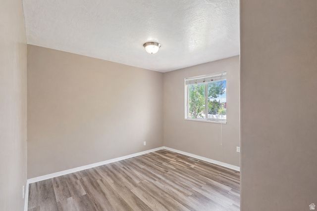 595 N BANBURY CIR, North Salt Lake, UT 84054