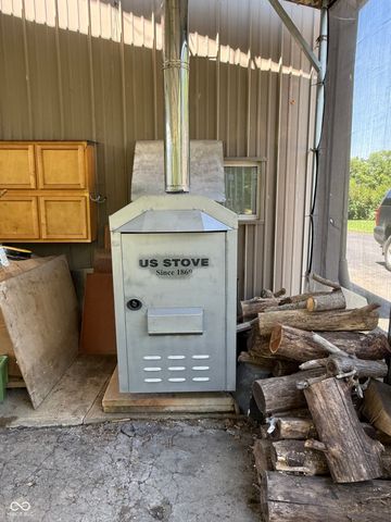 9168 S State Road 9, Flat Rock, IN 47234