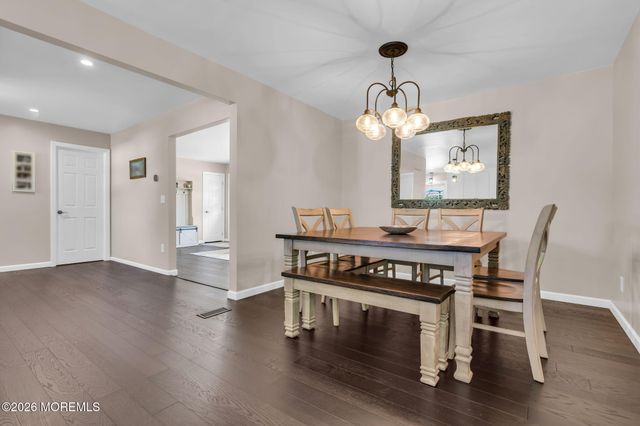 1126 Overlook Drive, Toms River, NJ 08753