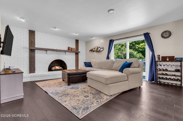 1126 Overlook Drive, Toms River, NJ 08753