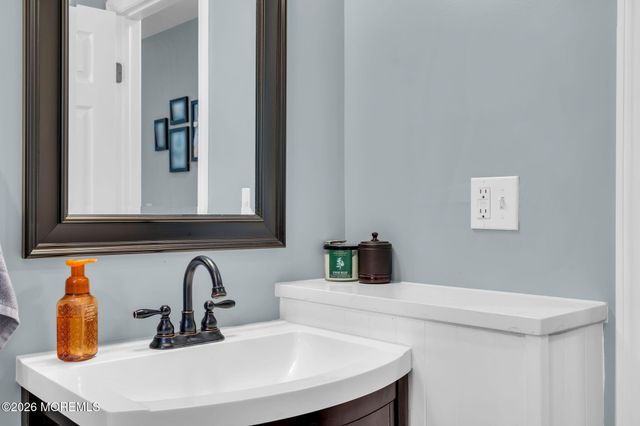 1126 Overlook Drive, Toms River, NJ 08753