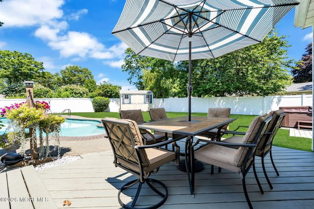 1126 Overlook Drive, Toms River, NJ 08753
