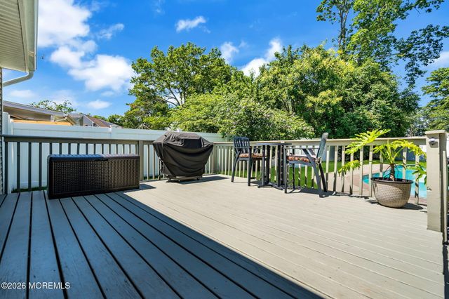 1126 Overlook Drive, Toms River, NJ 08753