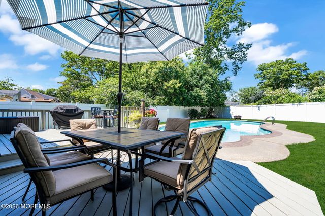 1126 Overlook Drive, Toms River, NJ 08753