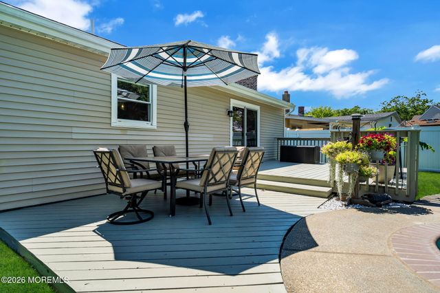 1126 Overlook Drive, Toms River, NJ 08753