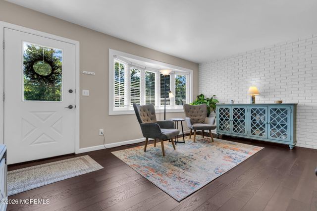 1126 Overlook Drive, Toms River, NJ 08753