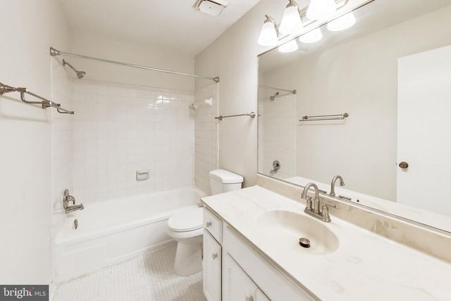 7709 HEATHERTON LN, Potomac, MD 20854