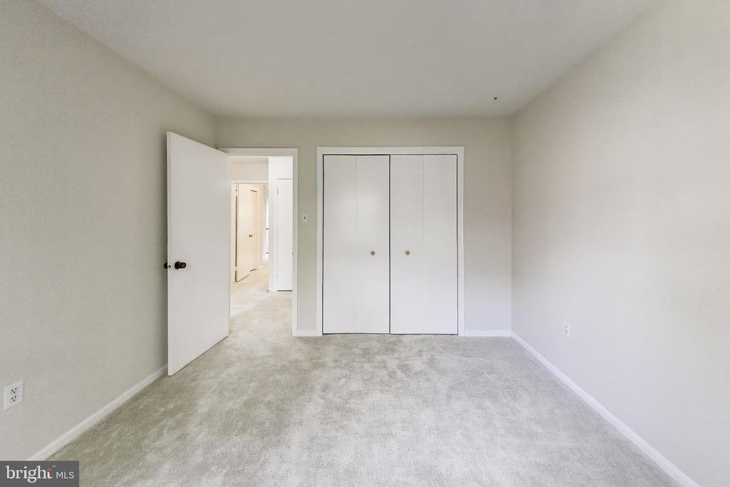 Image 26 of property listing at 7709 HEATHERTON LN, Potomac, MD 20854