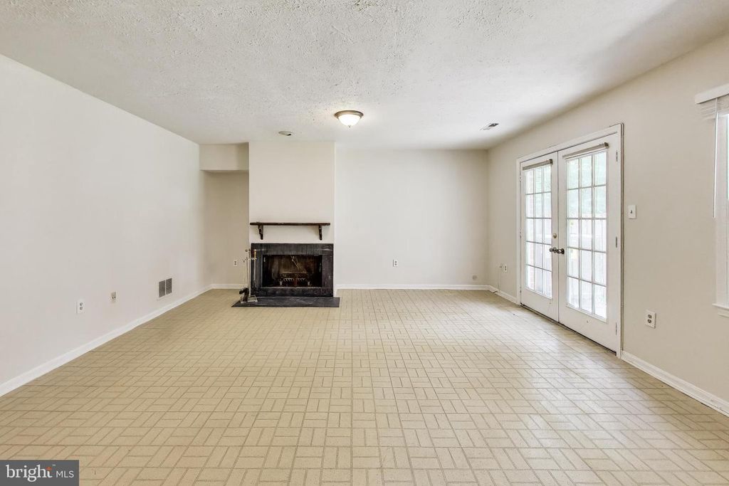 Image 29 of property listing at 7709 HEATHERTON LN, Potomac, MD 20854