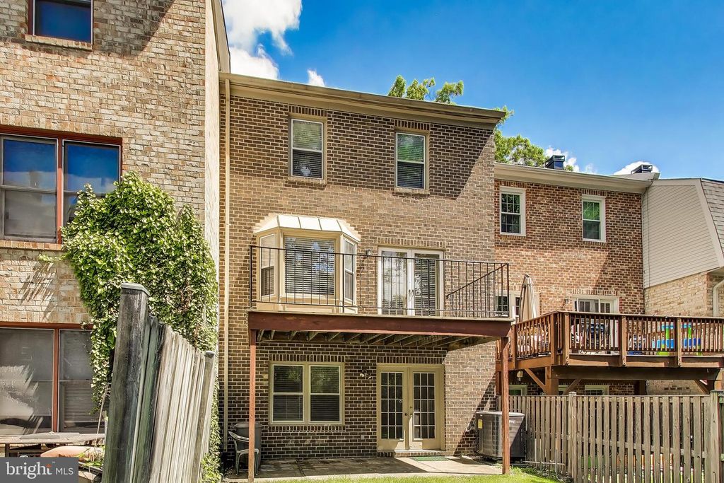 Image 38 of property listing at 7709 HEATHERTON LN, Potomac, MD 20854