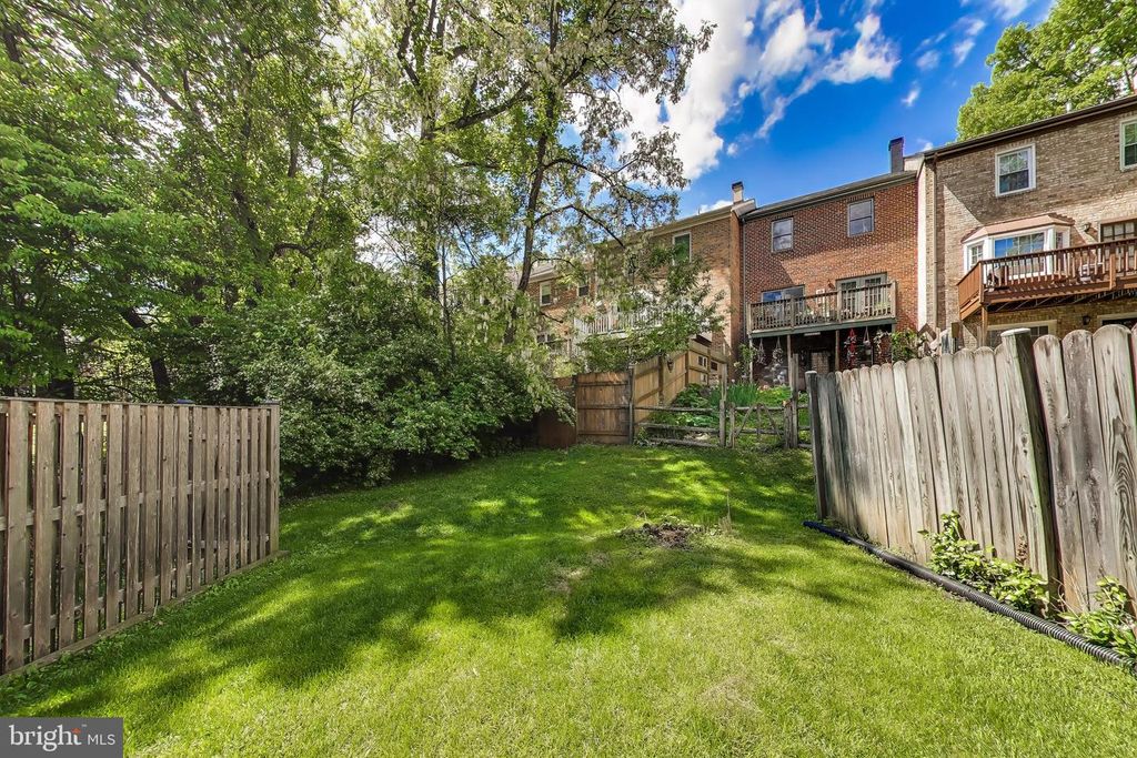 Image 39 of property listing at 7709 HEATHERTON LN, Potomac, MD 20854