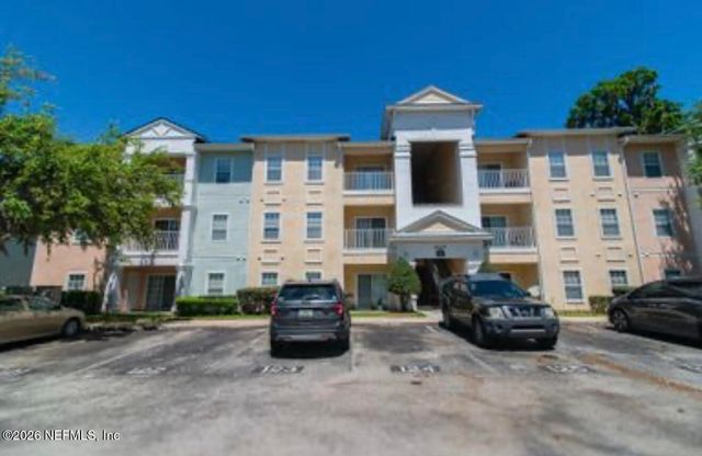 8235 LOBSTER BAY Court 305, Jacksonville, FL 32256