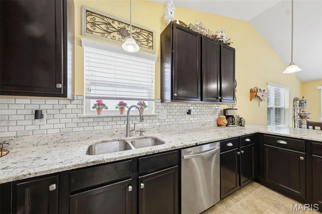279 Sonnet Circle, Wentzville, MO 63385