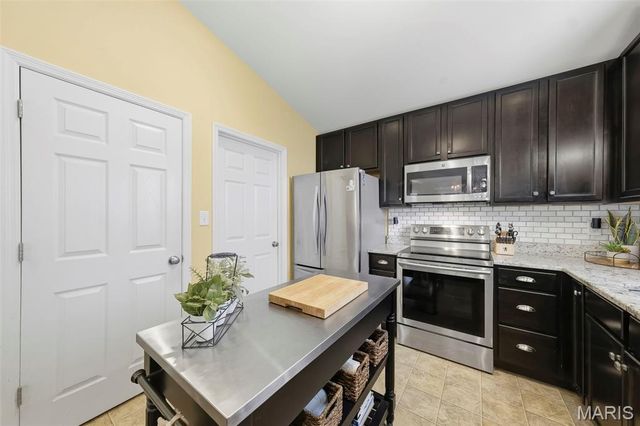 279 Sonnet Circle, Wentzville, MO 63385