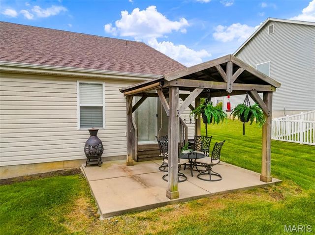 279 Sonnet Circle, Wentzville, MO 63385