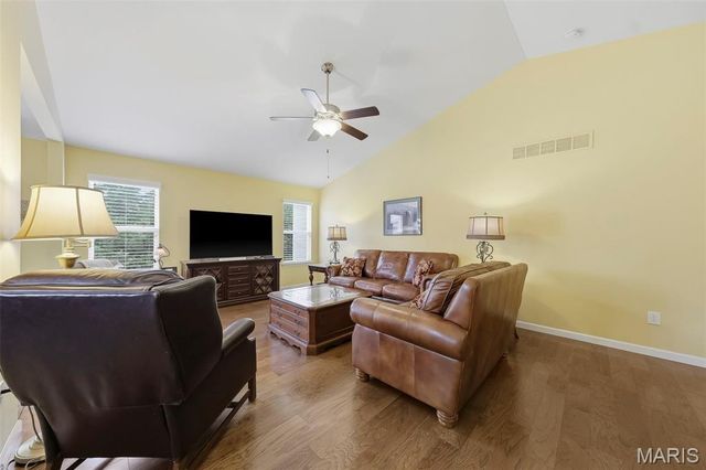 279 Sonnet Circle, Wentzville, MO 63385