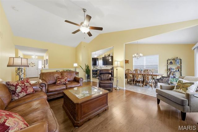 279 Sonnet Circle, Wentzville, MO 63385