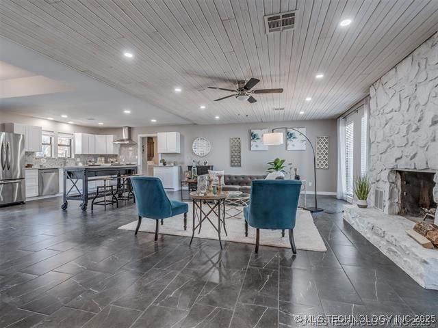 19805 S Lake Drive, Claremore, OK 74017