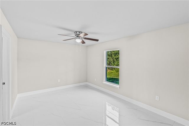 1011 Kent ST E, Lehigh Acres, FL 33974