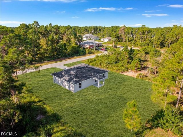 1011 Kent ST E, Lehigh Acres, FL 33974