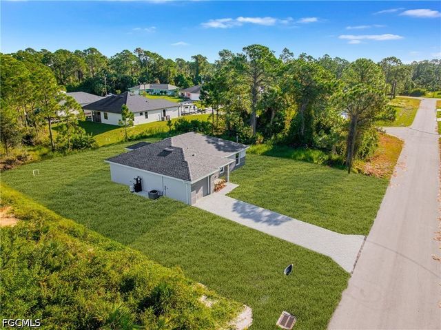 1011 Kent ST E, Lehigh Acres, FL 33974