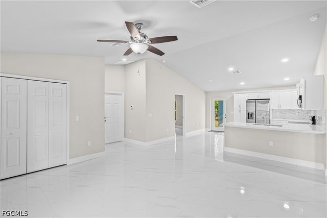1011 Kent ST E, Lehigh Acres, FL 33974