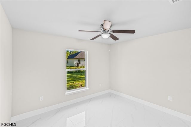 1011 Kent ST E, Lehigh Acres, FL 33974