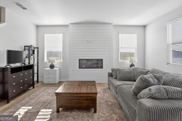 4191 Viola Place, Atlanta, GA 30349