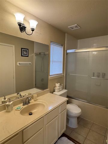 5806 Toddington Road, Humble, TX 77346