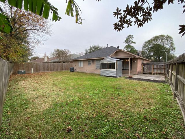 5806 Toddington Road, Humble, TX 77346