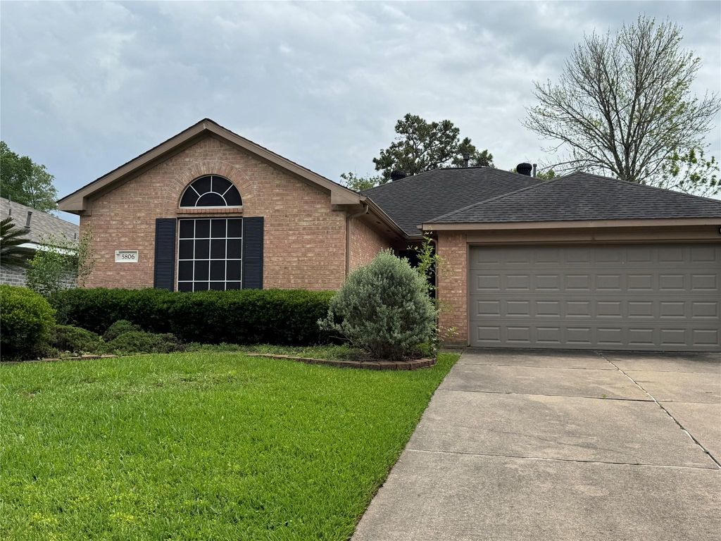 5806 Toddington Road, Humble, TX 77346