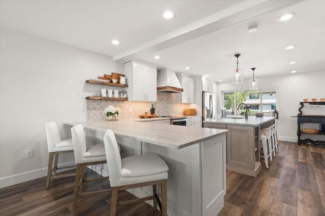 165 MARINA DEL REY COURT, Clearwater Beach, FL 33767