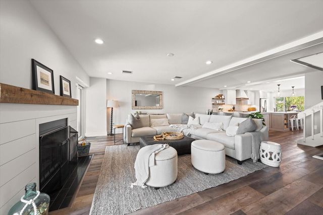 165 MARINA DEL REY COURT, Clearwater Beach, FL 33767