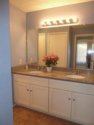 7900 N Stadium Drive 97, Houston, TX 77030