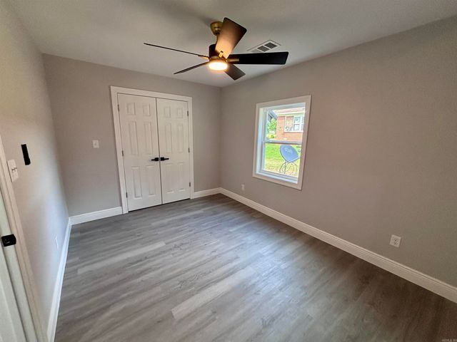 225 S Seminary Street, Lamar, AR 72846