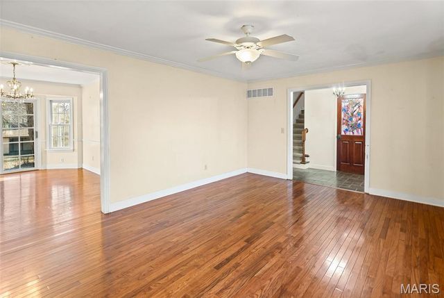 211 Covered Bridge Lane, Belleville, IL 62221