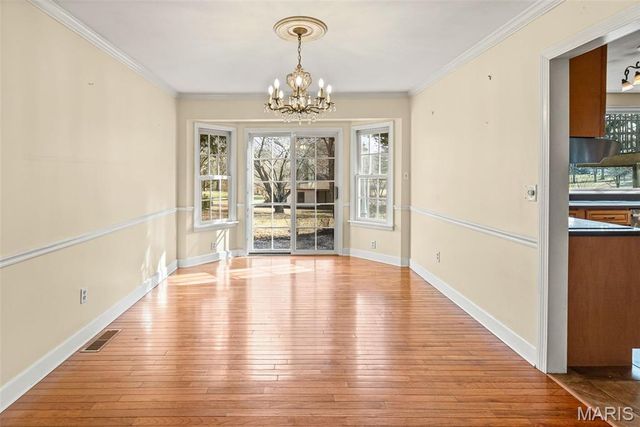 211 Covered Bridge Lane, Belleville, IL 62221