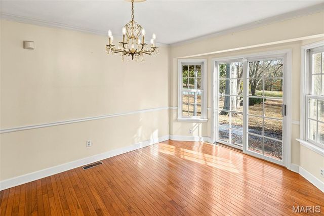 211 Covered Bridge Lane, Belleville, IL 62221