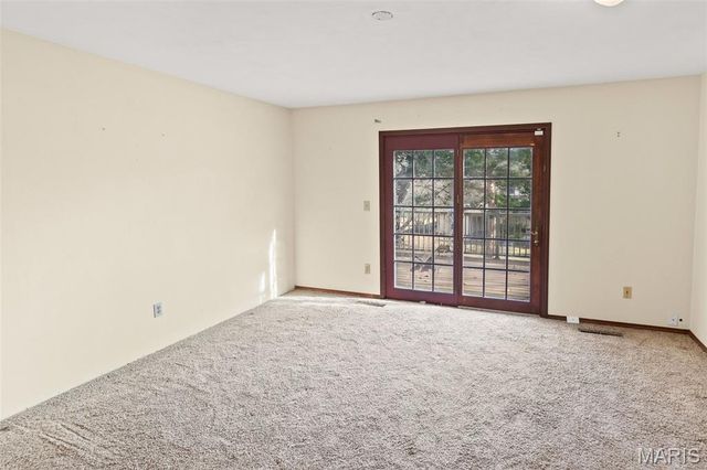 211 Covered Bridge Lane, Belleville, IL 62221