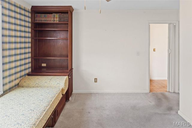 211 Covered Bridge Lane, Belleville, IL 62221