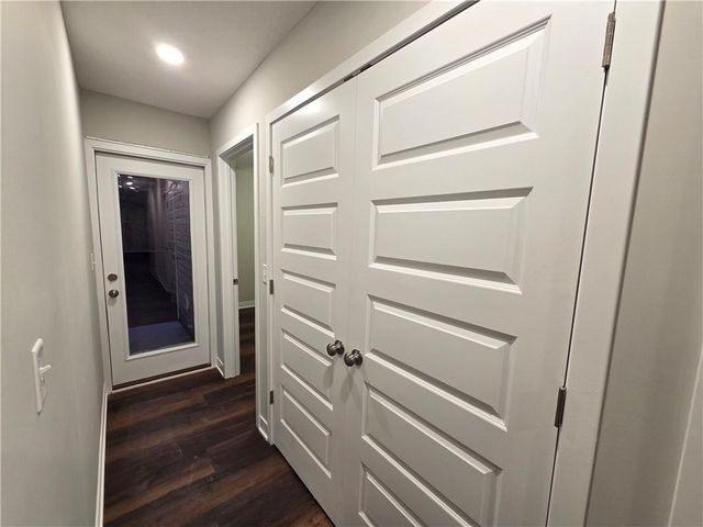 32 E 7th Street, Adrian, MO 64720